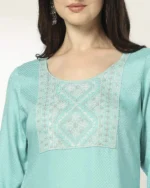 Women Embroidered Straight Kurta - Image 2
